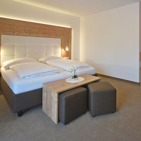 Hotel Berghof Милщат Екстериор снимка