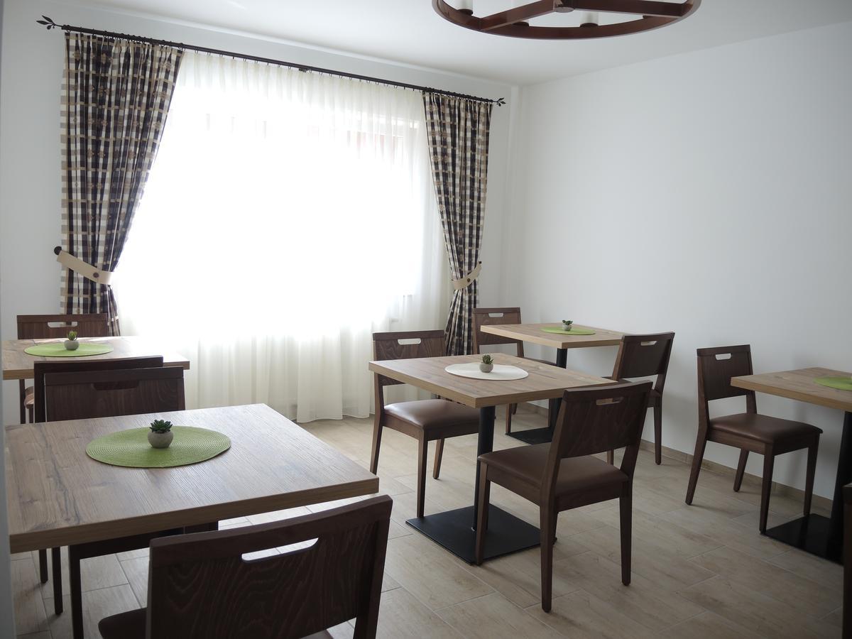 Hotel Berghof Милщат Екстериор снимка
