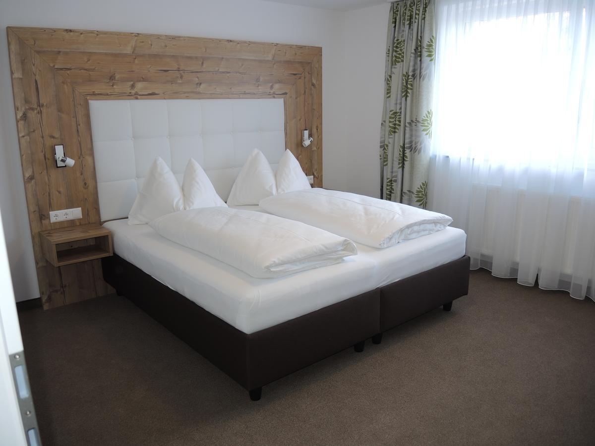 Hotel Berghof Милщат Екстериор снимка